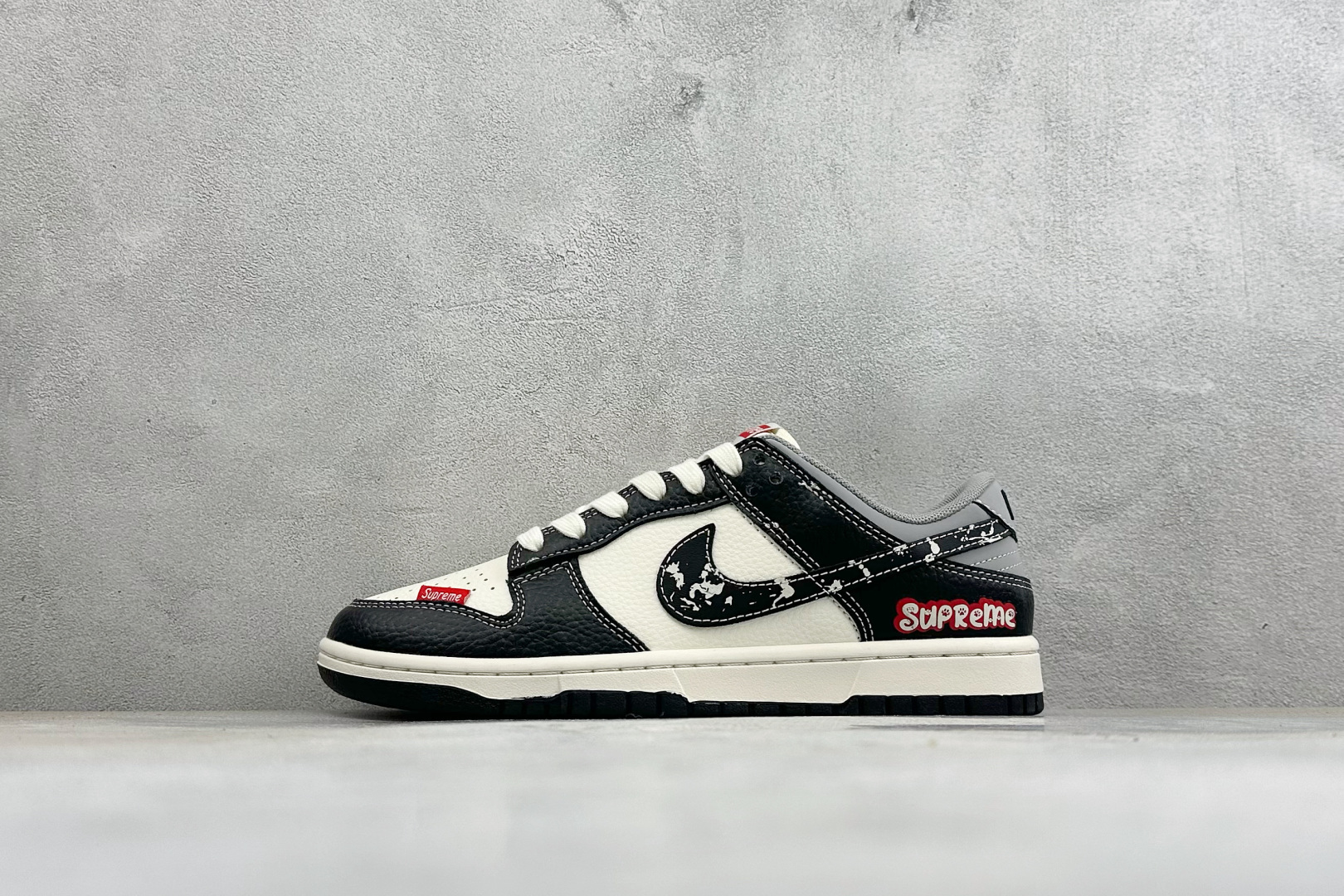 福利特价 Nike Dunk Low Retro 联名 周年高端定制 低帮休闲板鞋 #定制鞋盒 大厂纯原品质出货 超高清 福利特价 Nike Dunk Low Retro 联名 周年高端定制 低帮休闲板鞋 #定制鞋盒 大厂纯原品质出货 超高清
