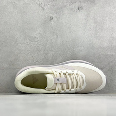 Adidas Dreamcushion 阿迪透气缓震休闲运动鞋 货号:KI5119 尺码:36 36.5 37 38 3 Adidas Dreamcushion 阿迪透气缓震休闲运动鞋 货号:KI5119 尺码:36 36.5 37 38 3