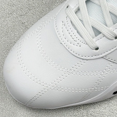AD Adipista Trainers 舒适耐磨低帮休闲鞋 取材赛车服绗缝车线,鞋身流畅低趴,标志性三道杠,后跟环绕橡 AD Adipista Trainers 舒适耐磨低帮休闲鞋 取材赛车服绗缝车线,鞋身流畅低趴,标志性三道杠,后跟环绕橡