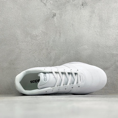 AD Adipista Trainers 舒适耐磨低帮休闲鞋 取材赛车服绗缝车线,鞋身流畅低趴,标志性三道杠,后跟环绕橡 AD Adipista Trainers 舒适耐磨低帮休闲鞋 取材赛车服绗缝车线,鞋身流畅低趴,标志性三道杠,后跟环绕橡