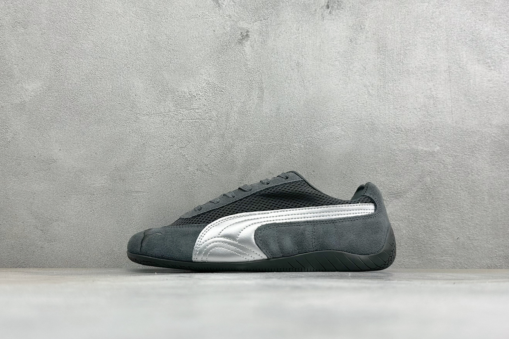 M版Puma Speedcet Etoile Wns 彪马薄底德迅复古运动休闲赛车跑鞋 以趣味十足又前卫复古的设计引领潮