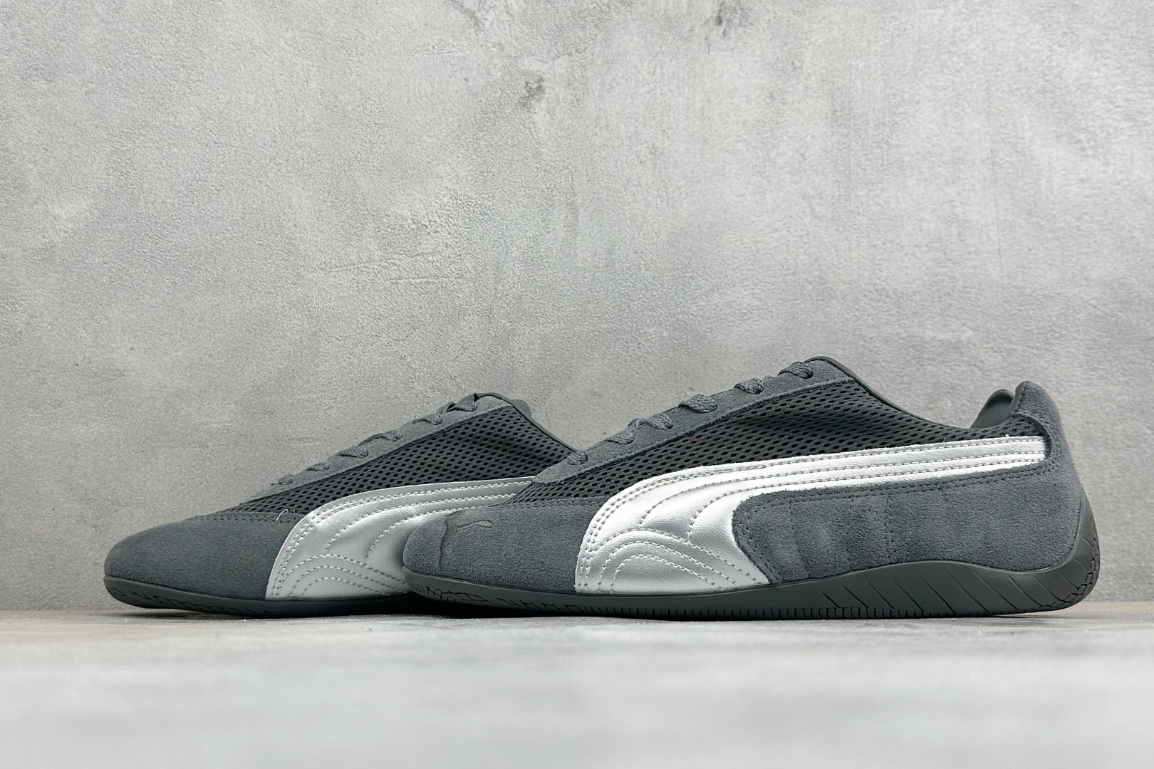 M版Puma Speedcet Etoile Wns 彪马薄底德迅复古运动休闲赛车跑鞋 以趣味十足又前卫复古的设计引领潮 M版Puma Speedcet Etoile Wns 彪马薄底德迅复古运动休闲赛车跑鞋 以趣味十足又前卫复古的设计引领潮