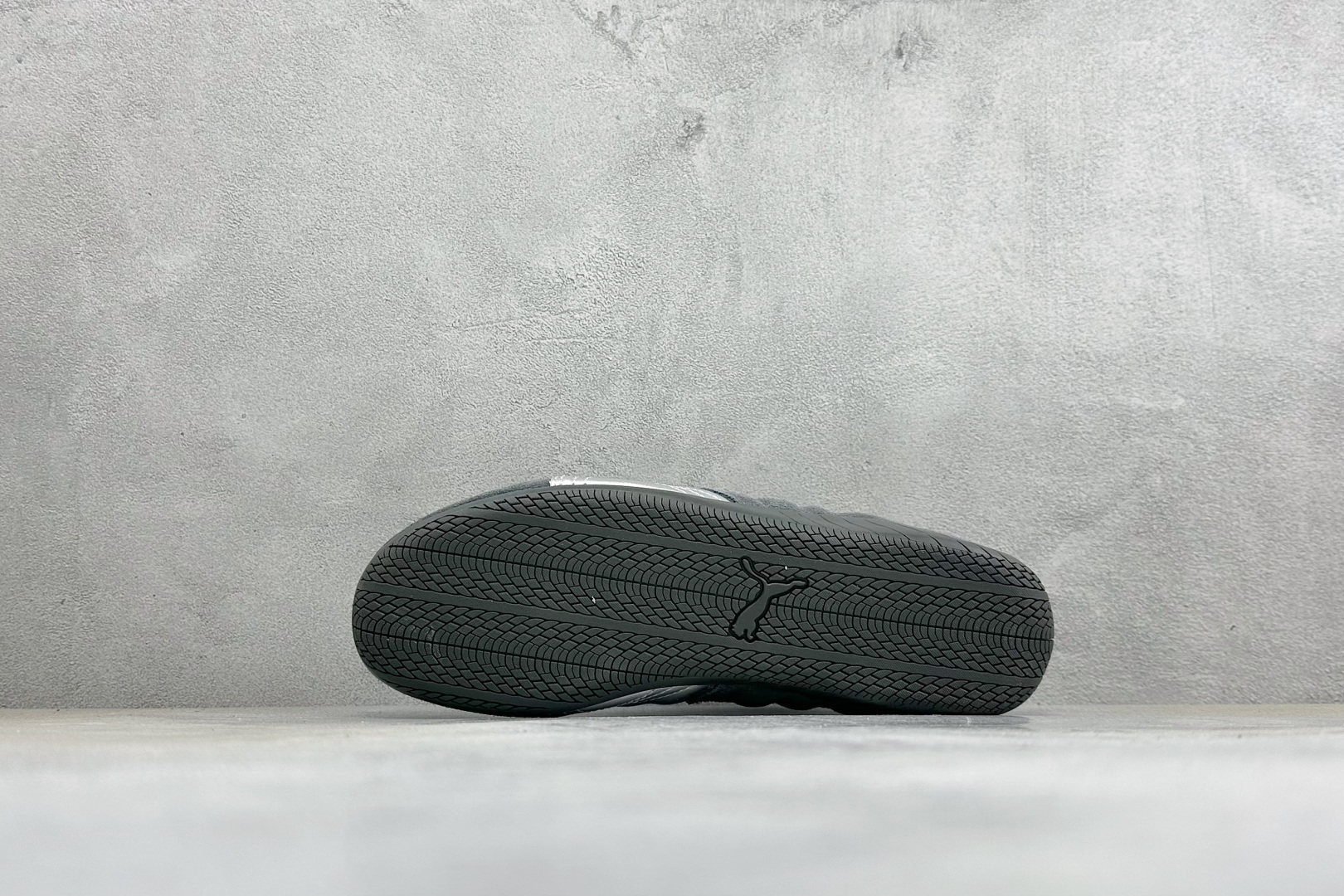M版Puma Speedcet Etoile Wns 彪马薄底德迅复古运动休闲赛车跑鞋 以趣味十足又前卫复古的设计引领潮 M版Puma Speedcet Etoile Wns 彪马薄底德迅复古运动休闲赛车跑鞋 以趣味十足又前卫复古的设计引领潮