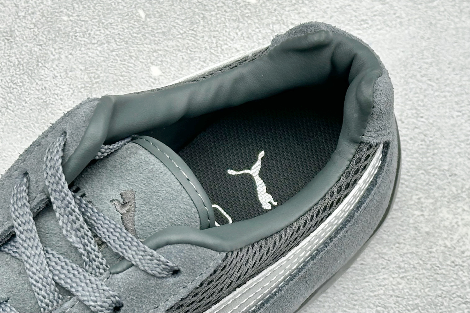 M版Puma Speedcet Etoile Wns 彪马薄底德迅复古运动休闲赛车跑鞋 以趣味十足又前卫复古的设计引领潮 M版Puma Speedcet Etoile Wns 彪马薄底德迅复古运动休闲赛车跑鞋 以趣味十足又前卫复古的设计引领潮
