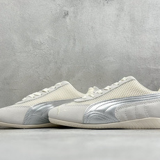 M版Puma Speedcet Etoile Wns 彪马薄底德迅复古运动休闲赛车跑鞋 以趣味十足又前卫复古的设计引领潮 M版Puma Speedcet Etoile Wns 彪马薄底德迅复古运动休闲赛车跑鞋 以趣味十足又前卫复古的设计引领潮