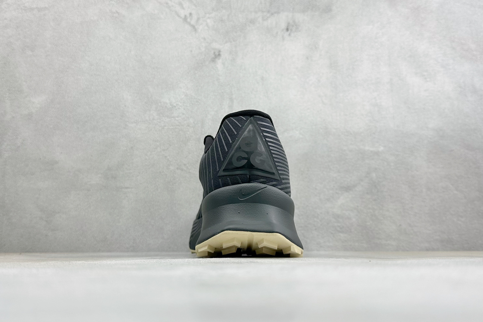 M版Nike Zoomx ACG Ultrafly Trail 运动户外百搭 织物减震防滑透气越野跑步鞋 货号: IR7