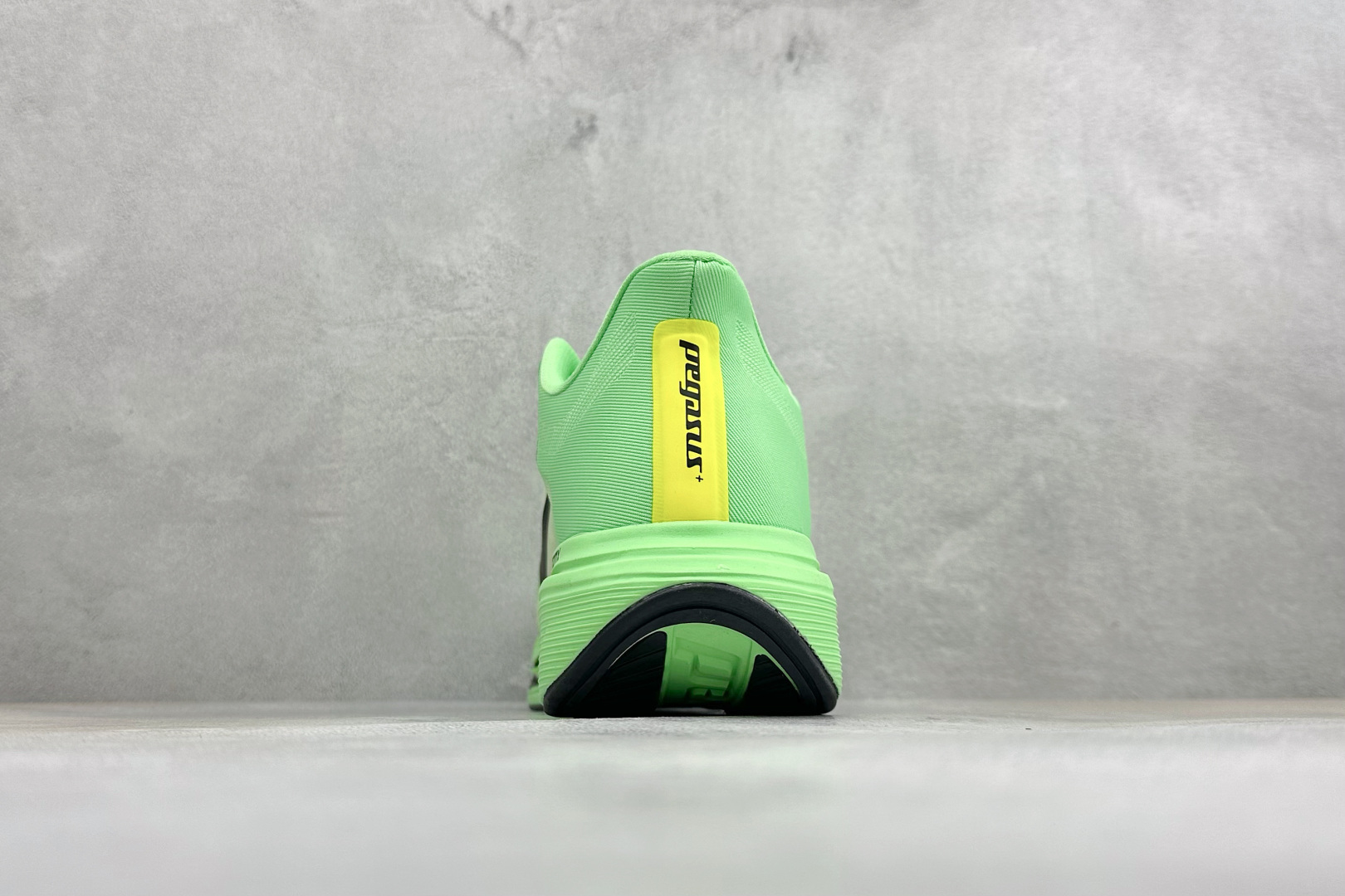 XM版NK Air Zoom Pegasus 42PLS 耐磨防滑运动跑步鞋 高端零售专供 内置Zoom气垫 鞋盒钢印 