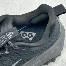 XM版NIKE ACG VOMERO TRAIL 防滑耐磨运动跑步鞋 兼顾迅疾外观和稳固脚感 后跟覆面和中足动态支撑巧妙 XM版NIKE ACG VOMERO TRAIL 防滑耐磨运动跑步鞋 兼顾迅疾外观和稳固脚感 后跟覆面和中足动态支撑巧妙