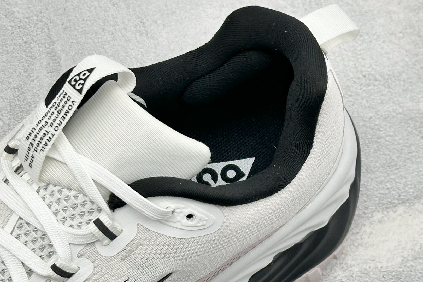 XM版NIKE ACG VOMERO TRAIL 防滑耐磨运动跑步鞋 兼顾迅疾外观和稳固脚感 后跟覆面和中足动态支撑巧妙