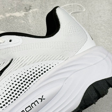 XM版NIKE ACG VOMERO TRAIL 防滑耐磨运动跑步鞋 兼顾迅疾外观和稳固脚感 后跟覆面和中足动态支撑巧妙 XM版NIKE ACG VOMERO TRAIL 防滑耐磨运动跑步鞋 兼顾迅疾外观和稳固脚感 后跟覆面和中足动态支撑巧妙