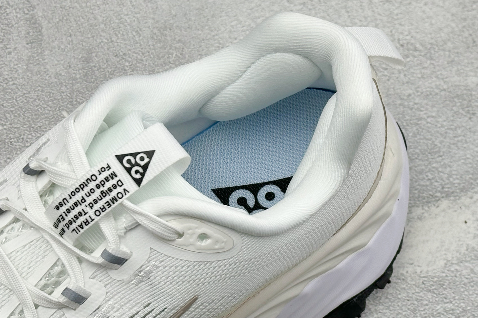 XM版NIKE ACG VOMERO TRAIL 防滑耐磨运动跑步鞋 兼顾迅疾外观和稳固脚感 后跟覆面和中足动态支撑巧妙 XM版NIKE ACG VOMERO TRAIL 防滑耐磨运动跑步鞋 兼顾迅疾外观和稳固脚感 后跟覆面和中足动态支撑巧妙