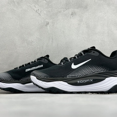 XM版NIKE ACG VOMERO TRAIL 防滑耐磨运动跑步鞋 兼顾迅疾外观和稳固脚感 后跟覆面和中足动态支撑巧妙 XM版NIKE ACG VOMERO TRAIL 防滑耐磨运动跑步鞋 兼顾迅疾外观和稳固脚感 后跟覆面和中足动态支撑巧妙