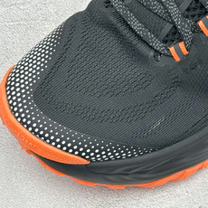 XM版NIKE ACG VOMERO TRAIL 防滑耐磨运动跑步鞋 兼顾迅疾外观和稳固脚感 后跟覆面和中足动态支撑巧妙 XM版NIKE ACG VOMERO TRAIL 防滑耐磨运动跑步鞋 兼顾迅疾外观和稳固脚感 后跟覆面和中足动态支撑巧妙