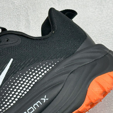XM版NIKE ACG VOMERO TRAIL 防滑耐磨运动跑步鞋 兼顾迅疾外观和稳固脚感 后跟覆面和中足动态支撑巧妙 XM版NIKE ACG VOMERO TRAIL 防滑耐磨运动跑步鞋 兼顾迅疾外观和稳固脚感 后跟覆面和中足动态支撑巧妙