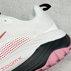 XM版NIKE ACG VOMERO TRAIL 防滑耐磨运动跑步鞋 兼顾迅疾外观和稳固脚感 后跟覆面和中足动态支撑巧妙 XM版NIKE ACG VOMERO TRAIL 防滑耐磨运动跑步鞋 兼顾迅疾外观和稳固脚感 后跟覆面和中足动态支撑巧妙