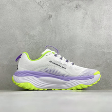 XM版NIKE ACG VOMERO TRAIL 防滑耐磨运动跑步鞋 兼顾迅疾外观和稳固脚感 后跟覆面和中足动态支撑巧妙 XM版NIKE ACG VOMERO TRAIL 防滑耐磨运动跑步鞋 兼顾迅疾外观和稳固脚感 后跟覆面和中足动态支撑巧妙