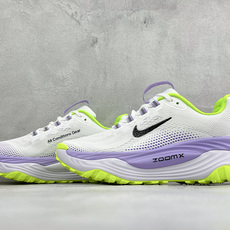 XM版NIKE ACG VOMERO TRAIL 防滑耐磨运动跑步鞋 兼顾迅疾外观和稳固脚感 后跟覆面和中足动态支撑巧妙 XM版NIKE ACG VOMERO TRAIL 防滑耐磨运动跑步鞋 兼顾迅疾外观和稳固脚感 后跟覆面和中足动态支撑巧妙