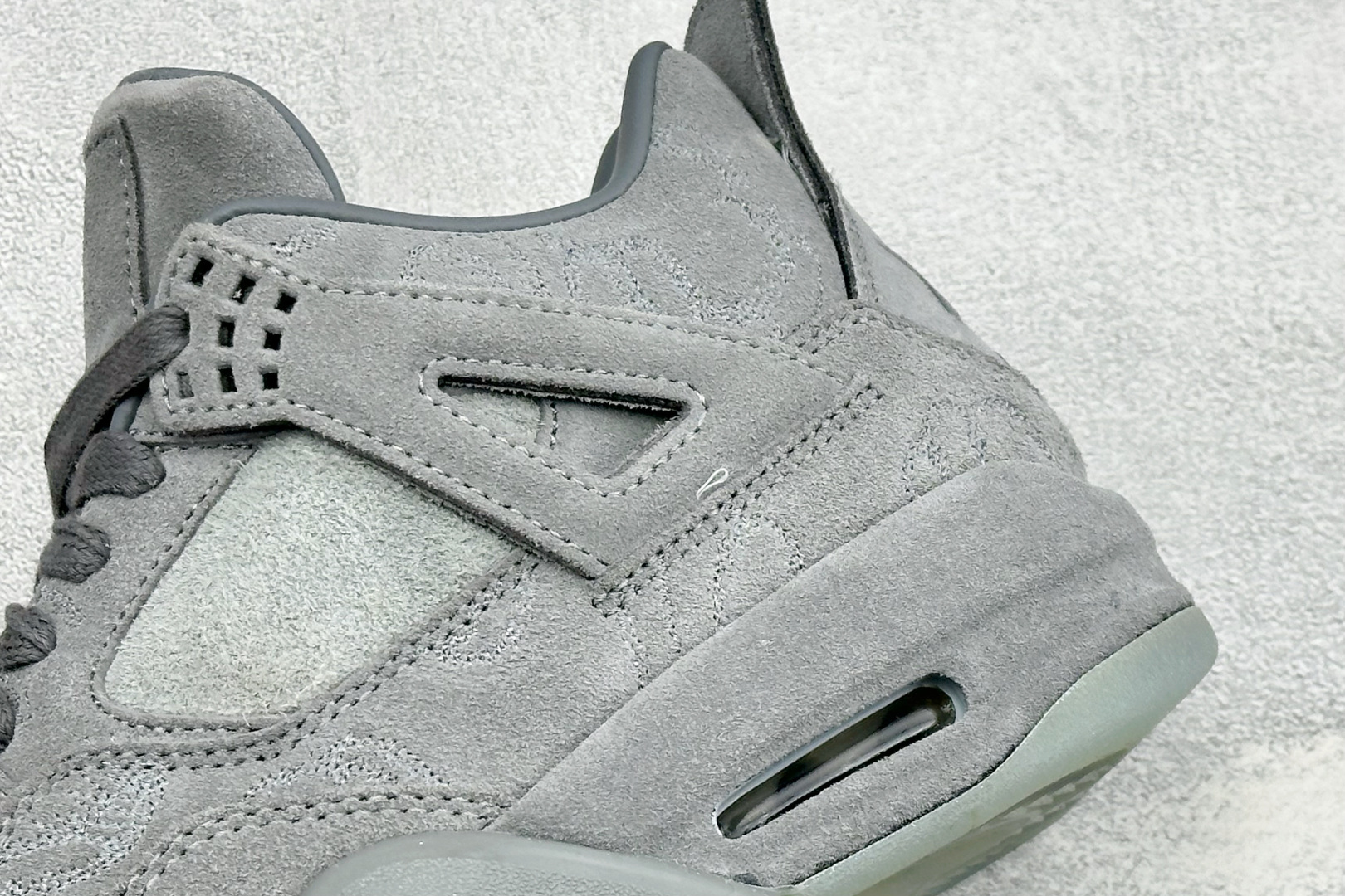福利特价 Air Jordan 4 Cool Grey AJ4 乔4酷灰 麂皮夜光底篮球鞋 货号：-003 