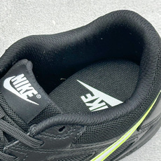 NIKE GATO 低帮生活休闲鞋 透气网布眼融入皮革,织和物合成材质覆面,营造21世初纪的畅跑美学概念。泡棉中底盈轻缓 NIKE GATO 低帮生活休闲鞋 透气网布眼融入皮革,织和物合成材质覆面,营造21世初纪的畅跑美学概念。泡棉中底盈轻缓
