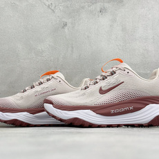 XM版NIKE ACG VOMERO TRAIL 防滑耐磨运动跑步鞋 兼顾迅疾外观和稳固脚感 后跟覆面和中足动态支撑巧妙 XM版NIKE ACG VOMERO TRAIL 防滑耐磨运动跑步鞋 兼顾迅疾外观和稳固脚感 后跟覆面和中足动态支撑巧妙
