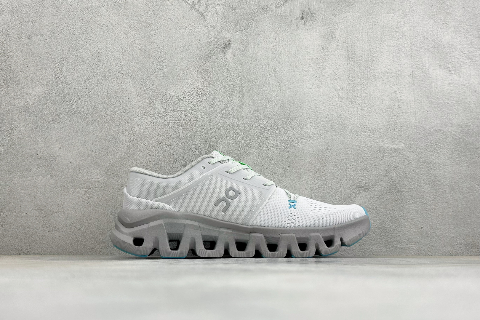 XD版On昂跑 Cloud X 5 户外街头机能风跑步鞋 Cloud Hi Edge户外机能融合街头潮流 越界开启全新都