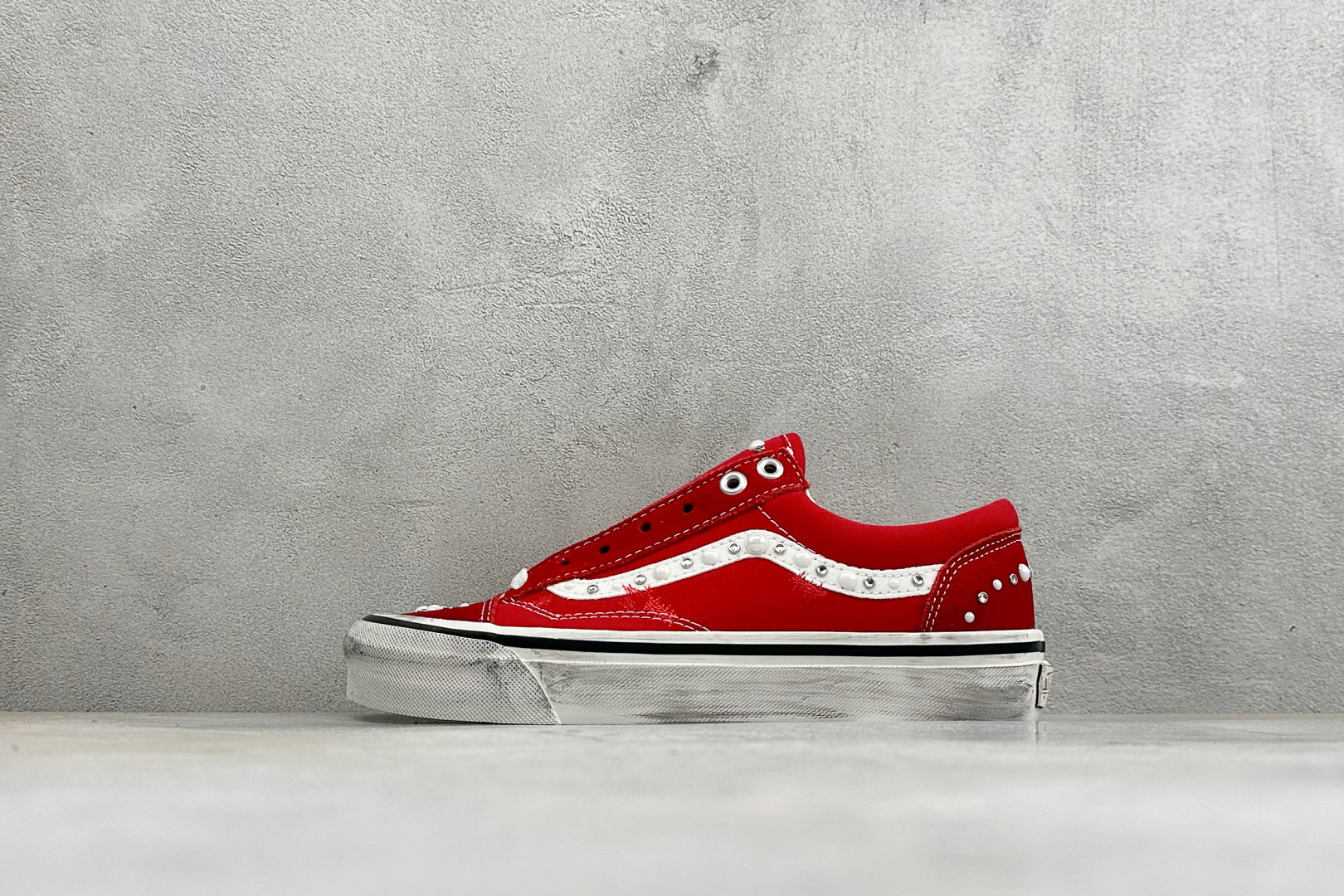 Vans Old Skool 36 Premium Pearlized OTW高端支线 红色珍珠铆钉 做旧复古休闲板鞋 