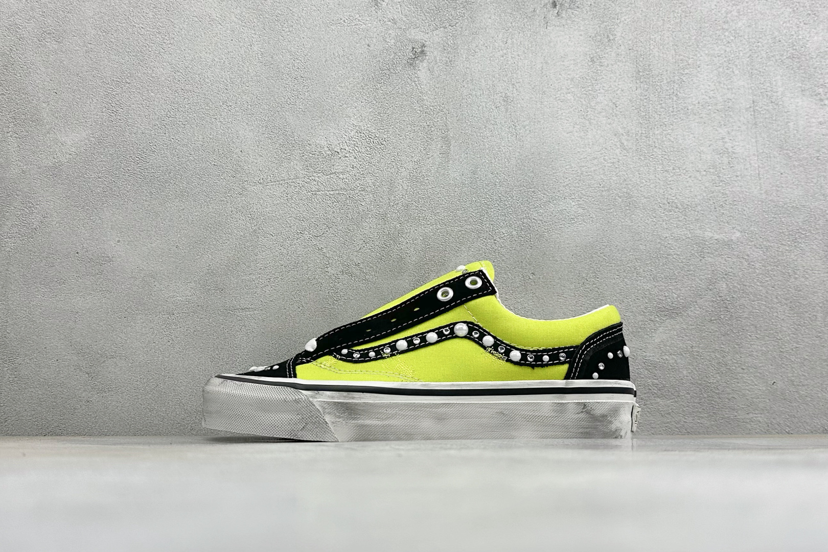 Vans Old Skool 36 Premium Pearlized OTW高端支线 黄黑珍珠铆钉 做旧复古休闲板鞋 