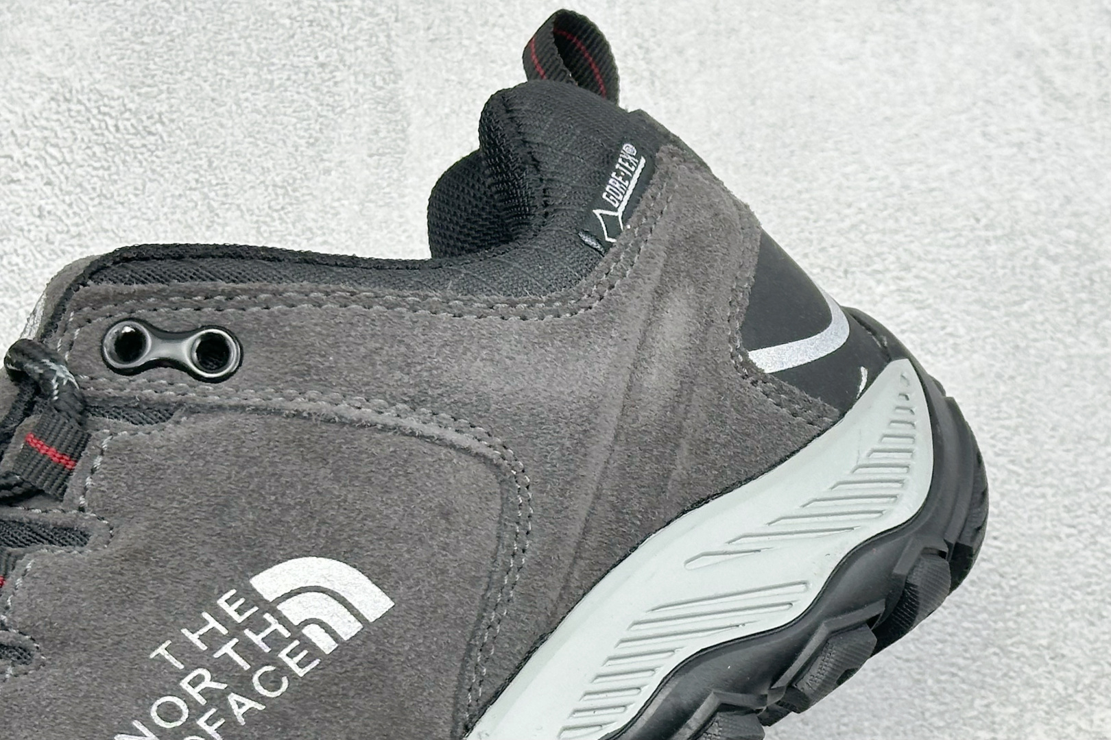 The North Face 北面 乐斯菲斯户外运动休闲登山鞋越野徒步鞋 #广东大厂品质 面料采用进口磨砂牛皮 鞋底采用