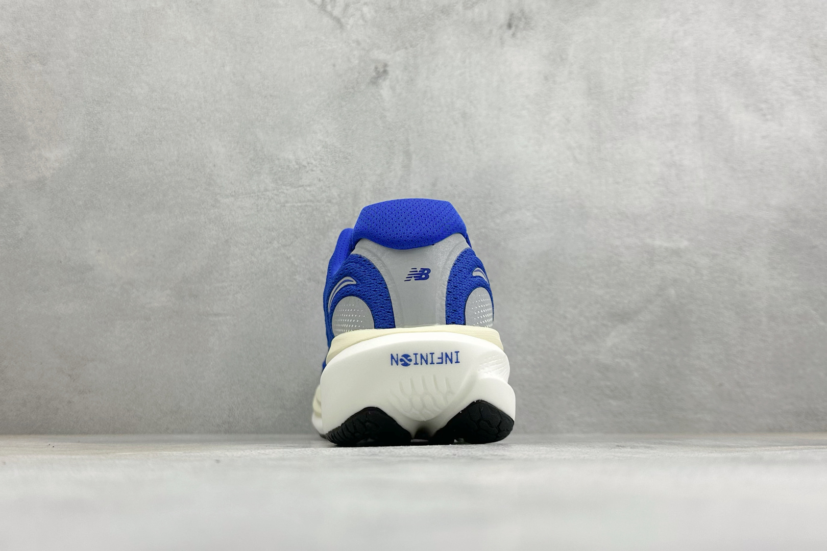 NEW BALANCE 1080 缓震运动鞋NB透气运动休闲跑鞋 DETAIL INFO可靠的舒适性和高性能相结合，为日