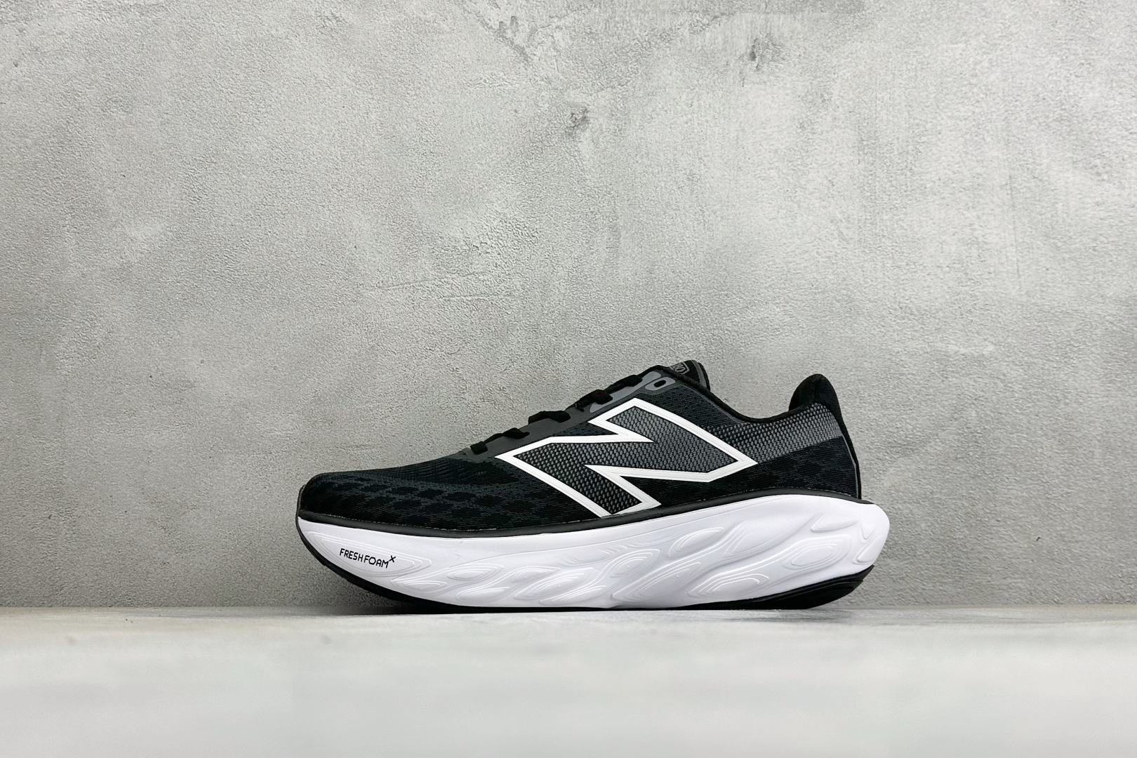 NEW BALANCE 1080V14 缓震运动鞋NB透气运动休闲跑鞋 DETAIL INFO可靠的舒适性和高性能相结合