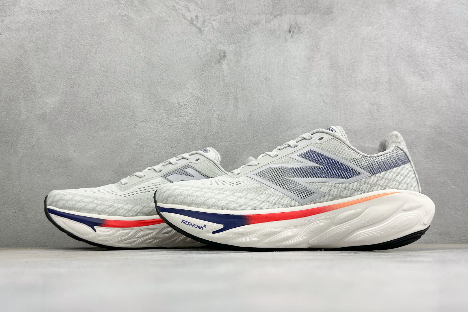 NEW BALANCE 1080V14 缓震运动鞋NB透气运动休闲跑鞋 DETAIL INFO可靠的舒适性和高性能相结合