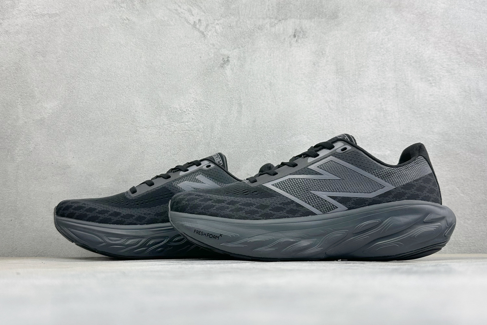 NEW BALANCE 1080V14 缓震运动鞋NB透气运动休闲跑鞋 DETAIL INFO可靠的舒适性和高性能相结合