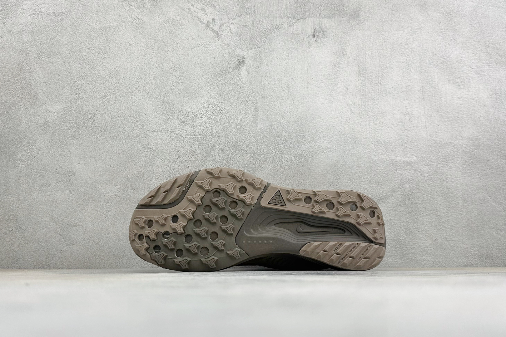 GS版NIKE ACG PEGASUS TRAIL 运动户外百搭 织物减震防滑透气 低帮越野跑步鞋 货号: HV8116