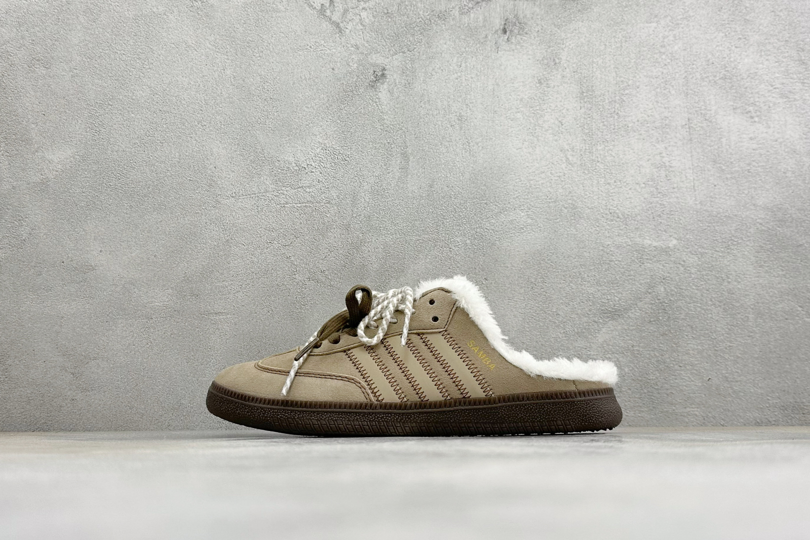 ZC版Adidas originals Samba OG MULE 半拖桑巴德训板鞋 内里加绒 官方货号：H5175 尺