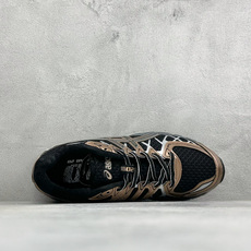 XR版Asics Gel-Kayano 20 亚瑟士 舒适百搭耐磨支撑透气 低帮跑步鞋 货号: 1203A388-002 XR版Asics Gel-Kayano 20 亚瑟士 舒适百搭耐磨支撑透气 低帮跑步鞋 货号: 1203A388-002