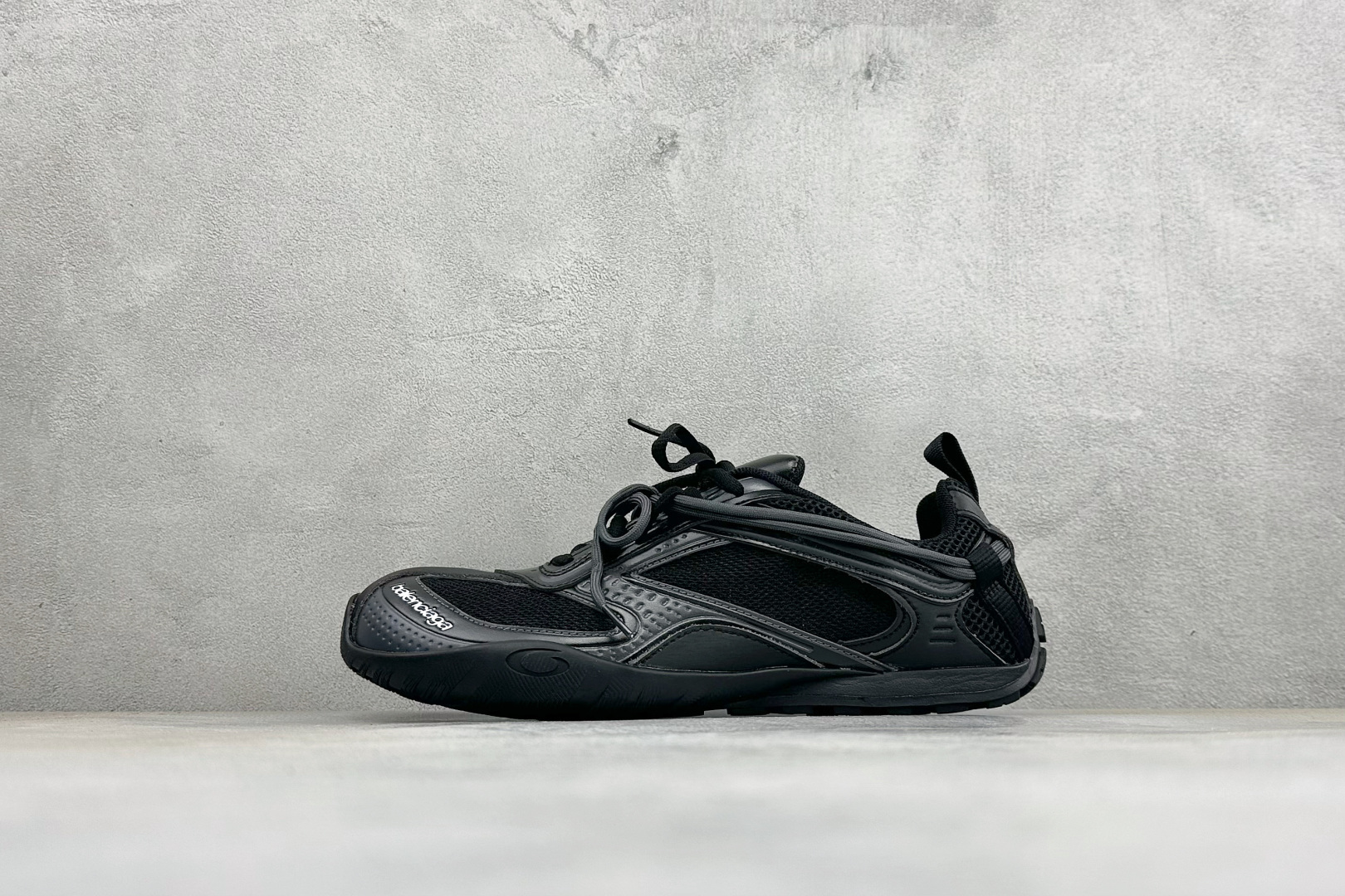 GO版Balenciaga巴黎世家 25代 Radar Gradient Lines 圆头系带logo标志 纯原生产线出