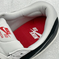 FS版 Nike SB Force 58 硫化杯底 传统篮球风格板鞋 Nike SB Force 58 男/女滑板鞋采用 FS版 Nike SB Force 58 硫化杯底 传统篮球风格板鞋 Nike SB Force 58 男/女滑板鞋采用