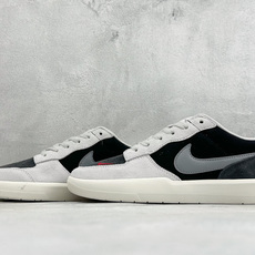 FS版 Nike SB Force 58 硫化杯底 传统篮球风格板鞋 Nike SB Force 58 男/女滑板鞋采用 FS版 Nike SB Force 58 硫化杯底 传统篮球风格板鞋 Nike SB Force 58 男/女滑板鞋采用