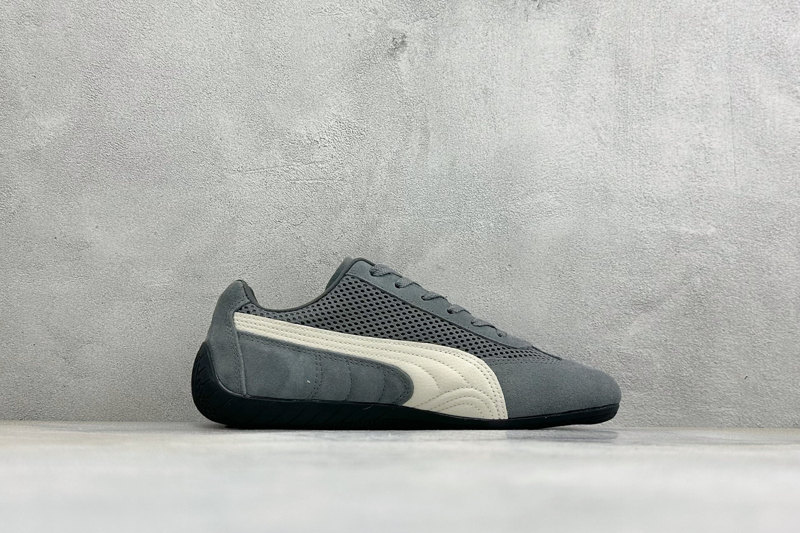 M版Puma Speedcet Etoile Wns 彪马薄底德迅复古运动休闲赛车跑鞋 以趣味十足又前卫复古的设计引领潮