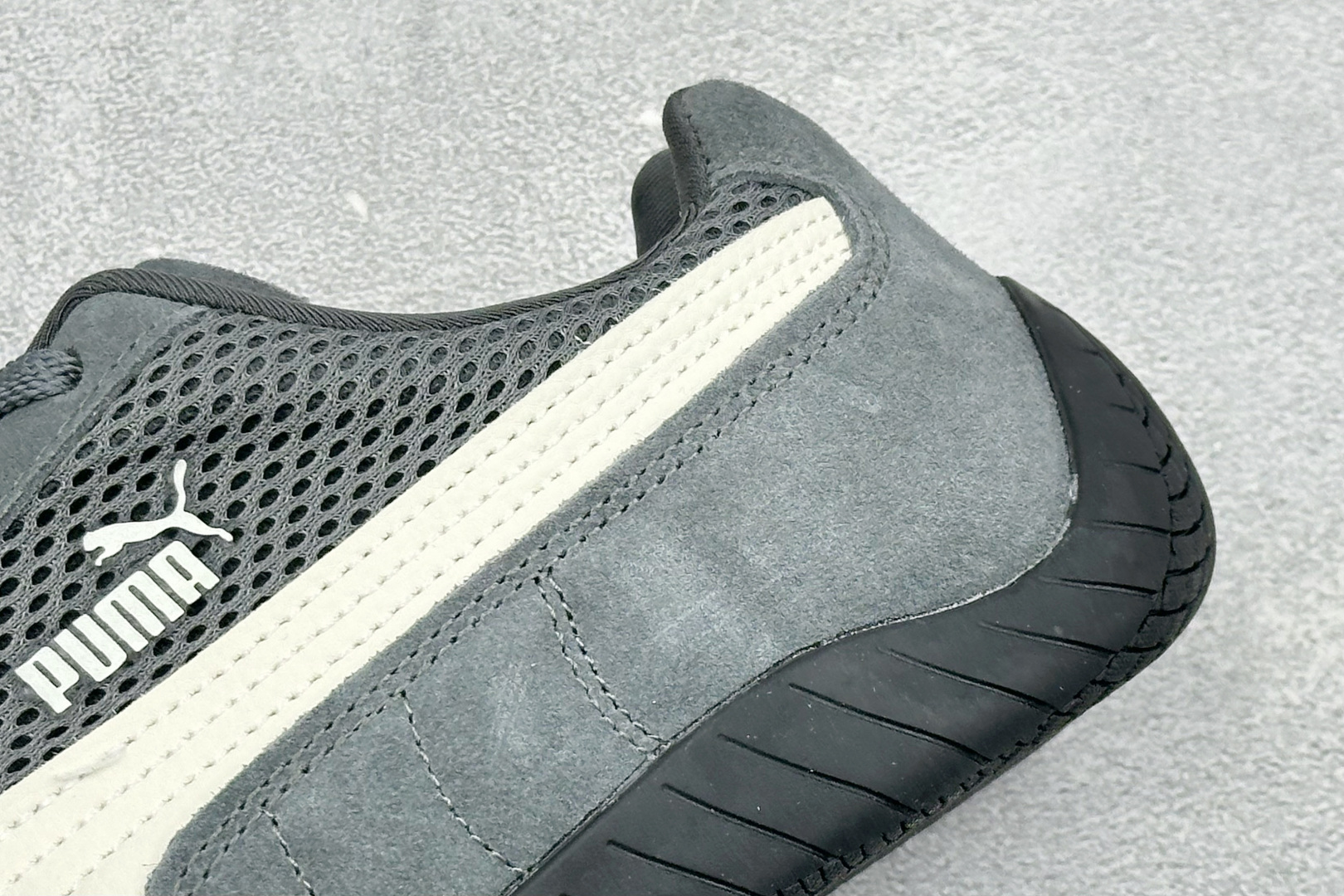 M版Puma Speedcet Etoile Wns 彪马薄底德迅复古运动休闲赛车跑鞋 以趣味十足又前卫复古的设计引领潮