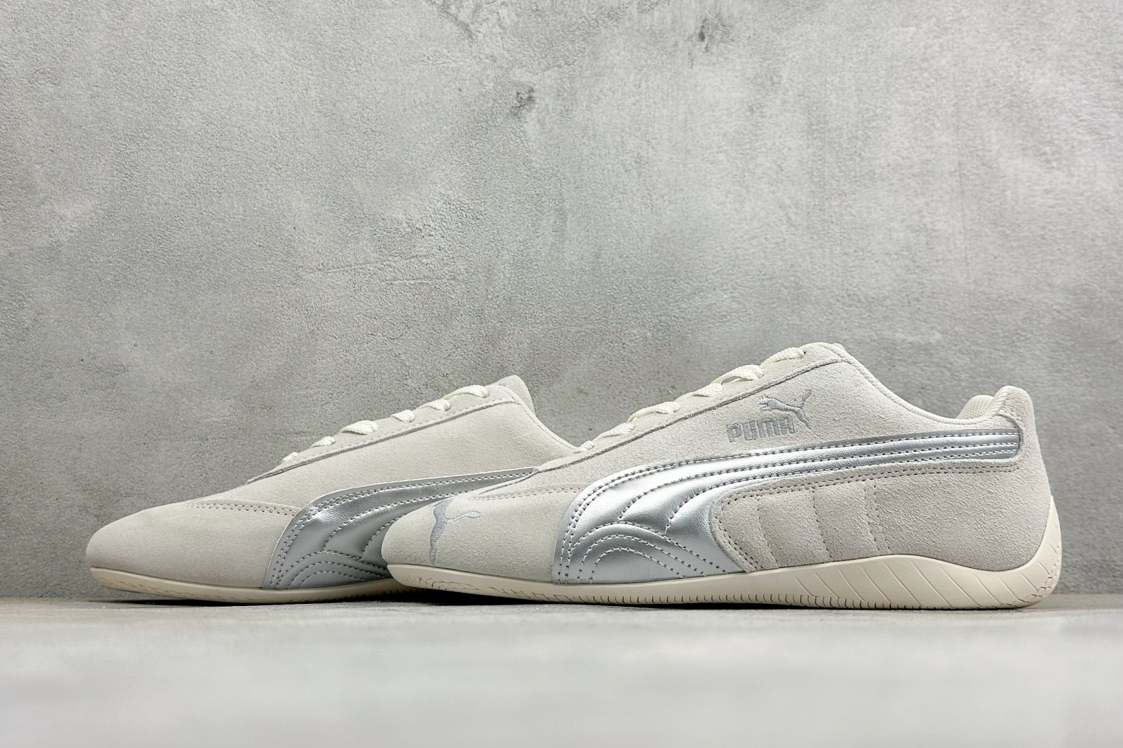M版Puma Speedcet Etoile Wns 彪马薄底德迅复古运动休闲赛车跑鞋 以趣味十足又前卫复古的设计引领潮