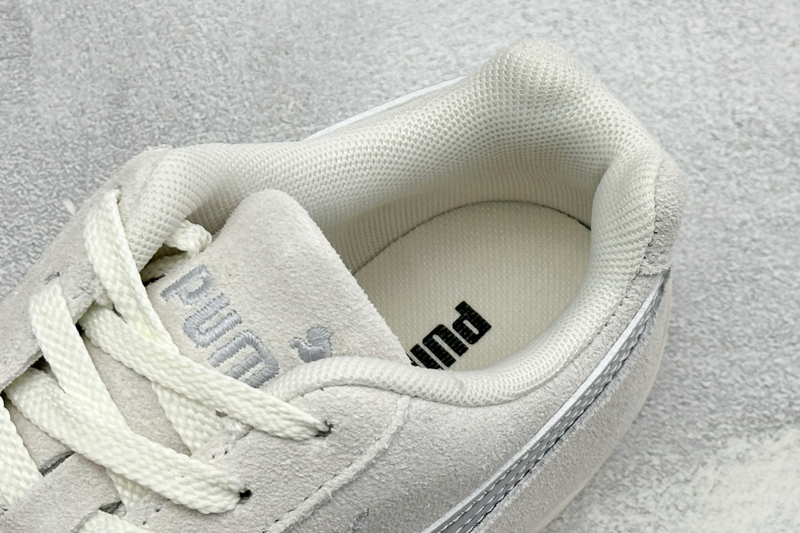 M版Puma Speedcet Etoile Wns 彪马薄底德迅复古运动休闲赛车跑鞋 以趣味十足又前卫复古的设计引领潮