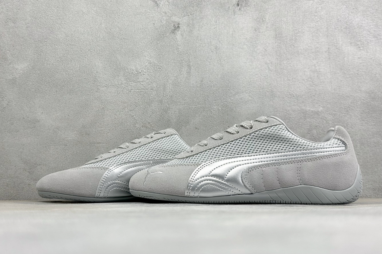 M版Puma Speedcet Etoile Wns 彪马薄底德迅复古运动休闲赛车跑鞋 以趣味十足又前卫复古的设计引领潮