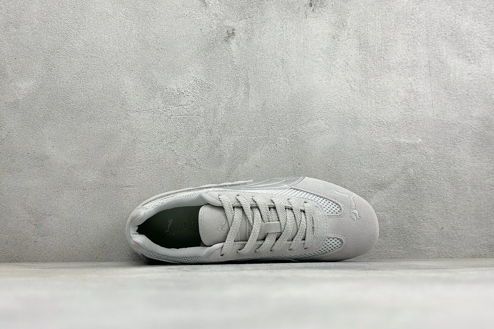 M版Puma Speedcet Etoile Wns 彪马薄底德迅复古运动休闲赛车跑鞋 以趣味十足又前卫复古的设计引领潮