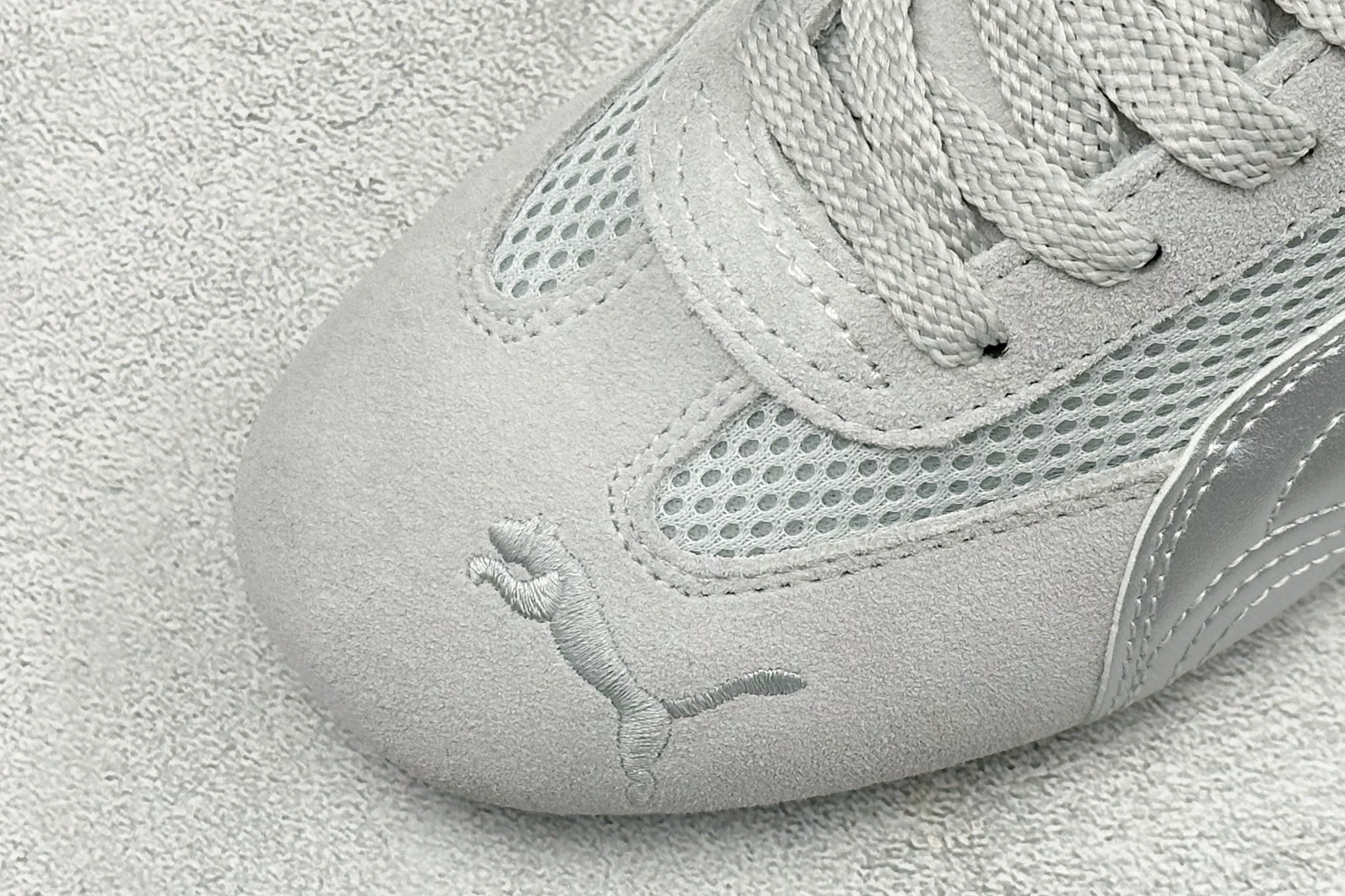 M版Puma Speedcet Etoile Wns 彪马薄底德迅复古运动休闲赛车跑鞋 以趣味十足又前卫复古的设计引领潮