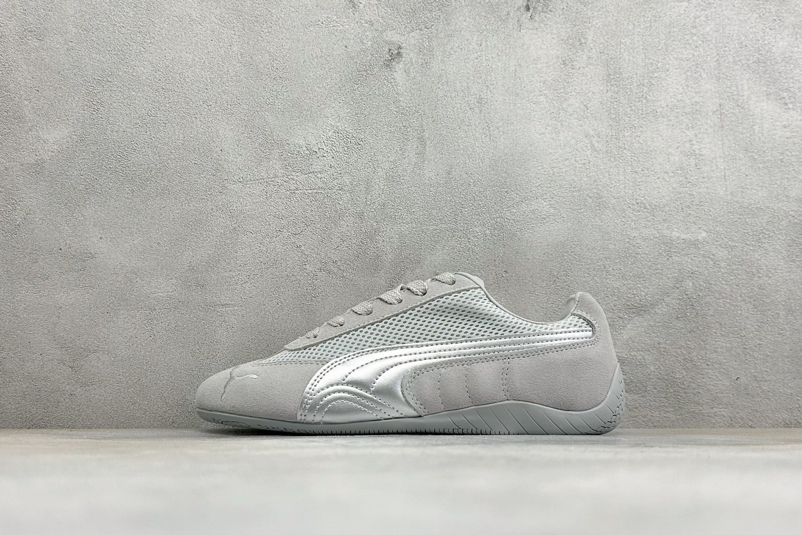 M版Puma Speedcet Etoile Wns 彪马薄底德迅复古运动休闲赛车跑鞋 以趣味十足又前卫复古的设计引领潮
