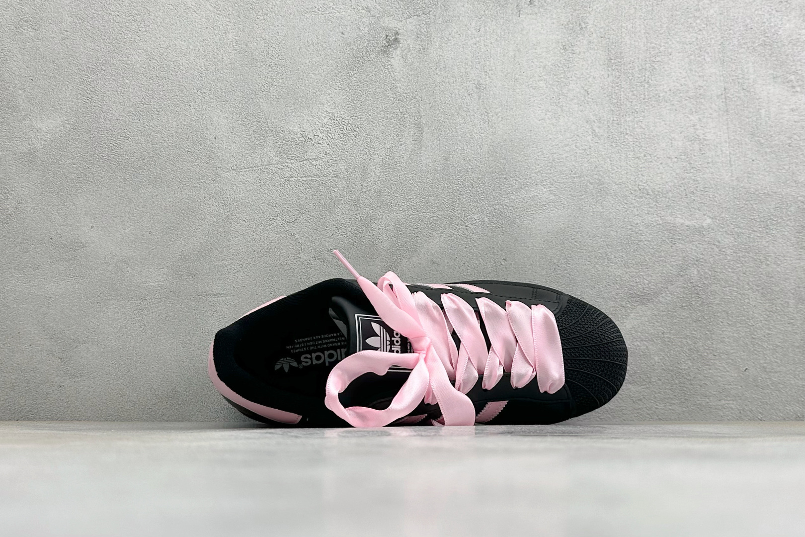 Adidas Originals SUPERSTAR W 贝壳头系列 三叶草低帮经典百搭休闲运动板鞋 货号：JH9977