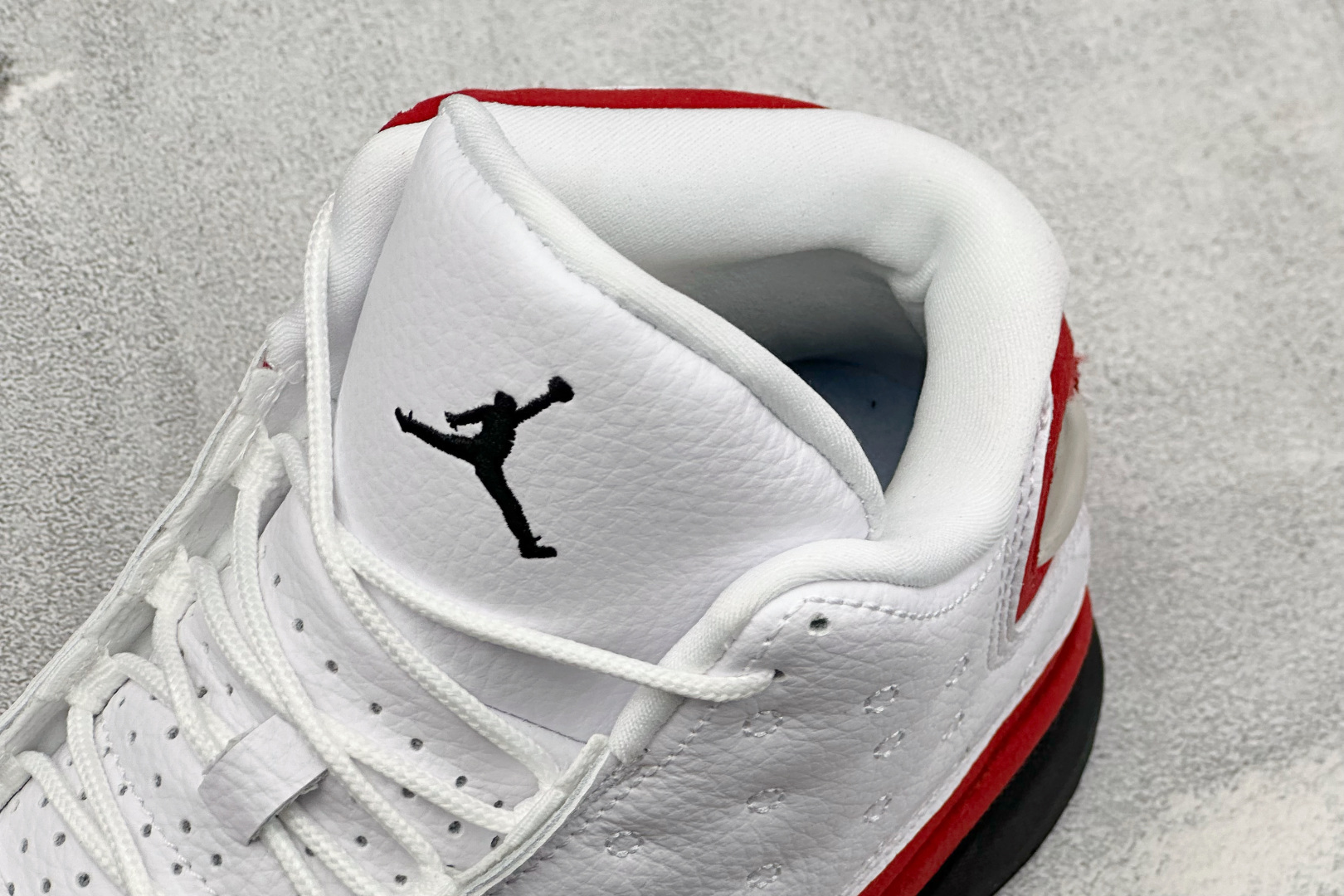 Jordan Air Jordan 13 "Playoffs" 潮流 中帮 复古篮球鞋 货号：-102 尺码：40-47
