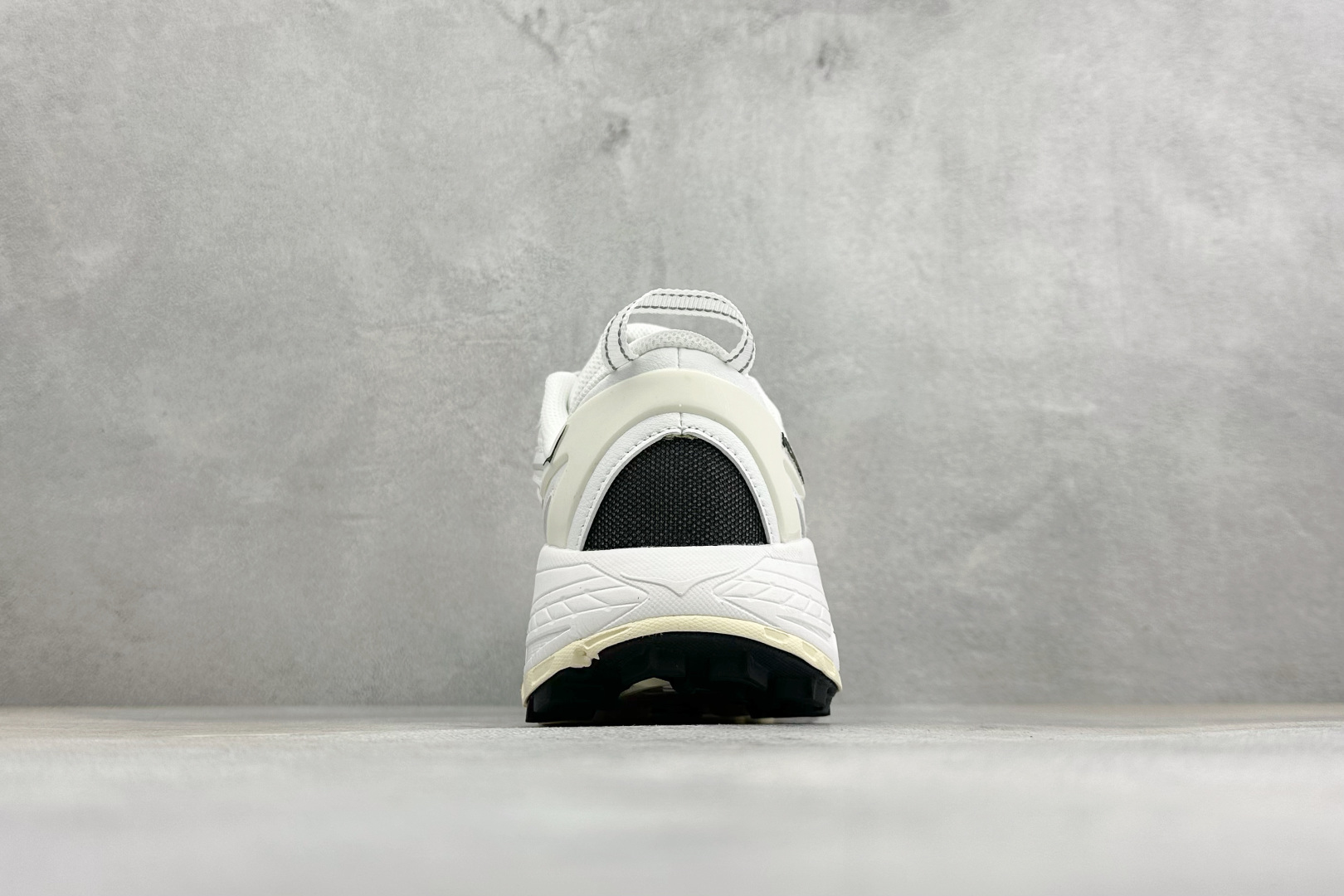 H版HOKA ONE ONE Mafate Speed TS Low 户外山脉越野轻量低帮运动越野跑鞋 鞋面用轻的无缝架