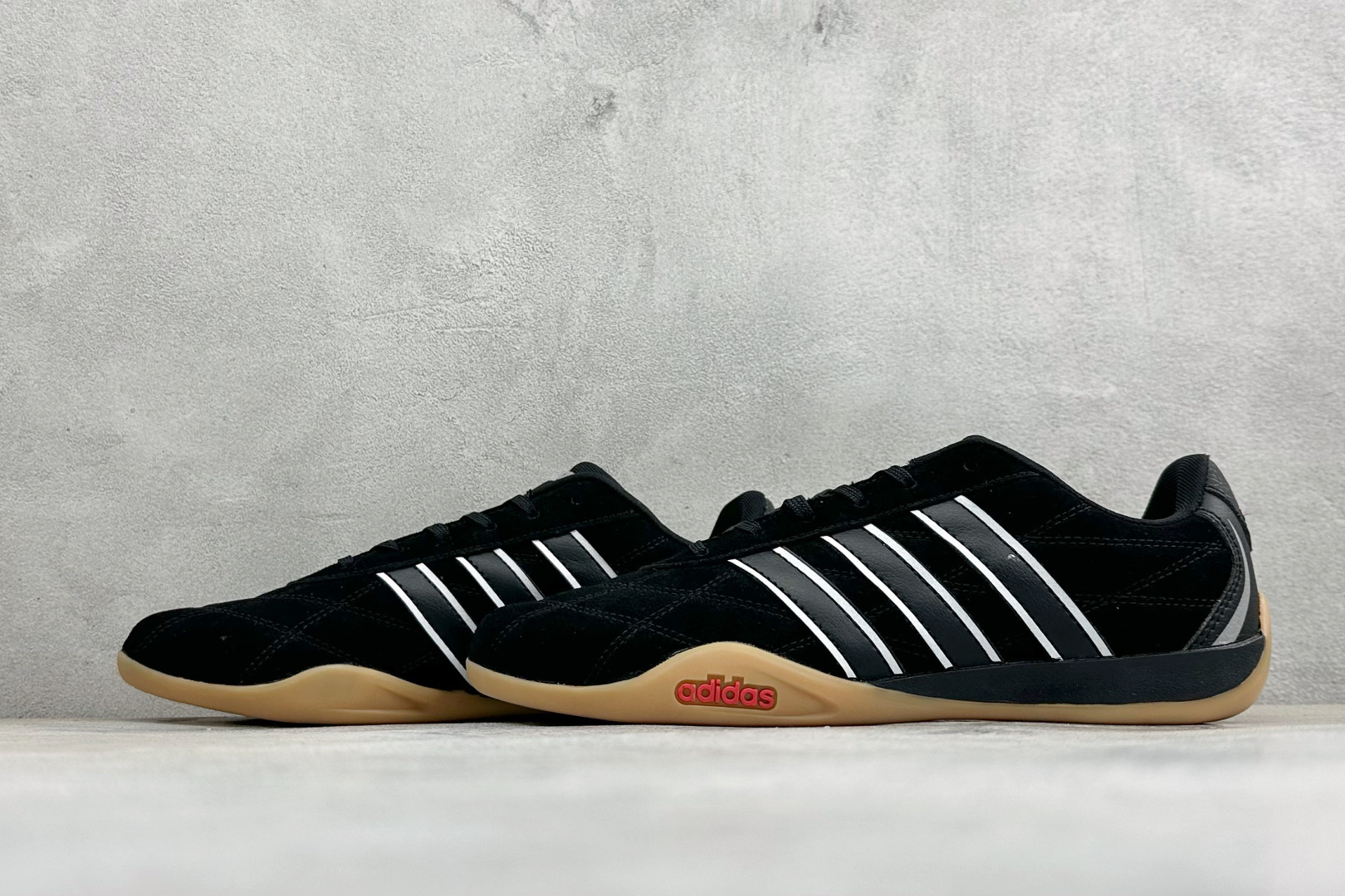 BF版Adidas Originals Adiracer 2026 潮流运动防滑耐磨阿迪达斯低帮休闲跑步鞋 货号: HQ